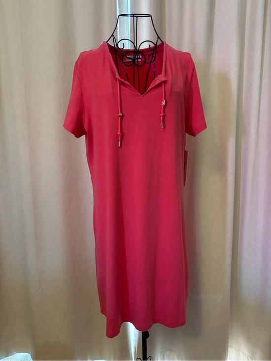 Calvin Klein Dresses & Skirts - Calvin Klein Coral Pink Short Sleeve Shift Dress